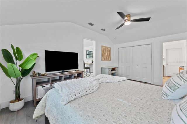 3709 W GRIFLOW STREET, Tampa, FL 33629
