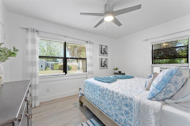 3709 W GRIFLOW STREET, Tampa, FL 33629