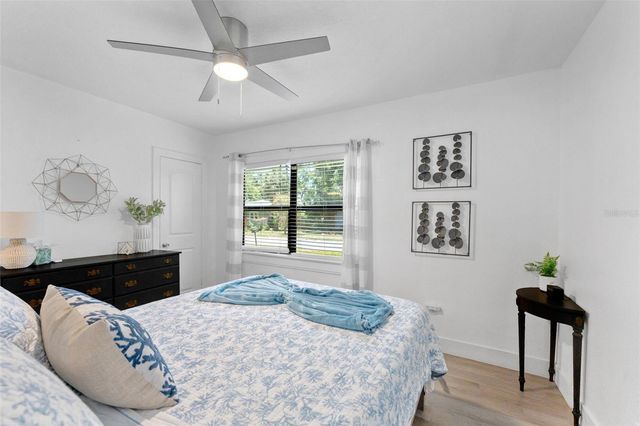 3709 W GRIFLOW STREET, Tampa, FL 33629