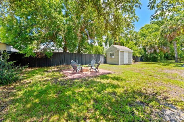 3709 W GRIFLOW STREET, Tampa, FL 33629