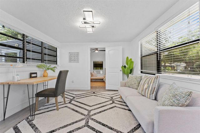 3709 W GRIFLOW STREET, Tampa, FL 33629