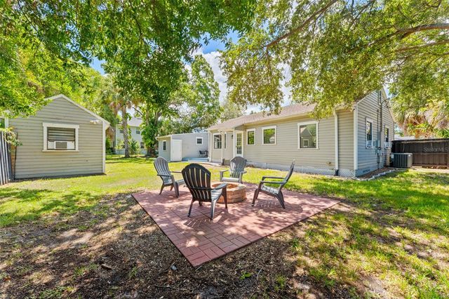 3709 W GRIFLOW STREET, Tampa, FL 33629