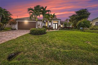 1426 SW 12TH TERRACE, Cape Coral, FL 33991