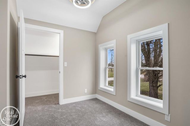 8894 Arnold Road, Fair Haven, MI 48023