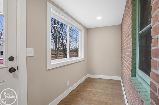 8894 Arnold Road, Fair Haven, MI 48023