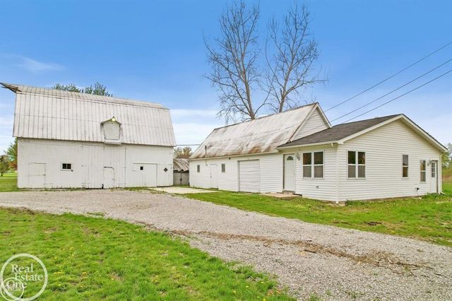 8894 Arnold Road, Fair Haven, MI 48023