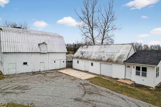 8894 Arnold Road, Fair Haven, MI 48023