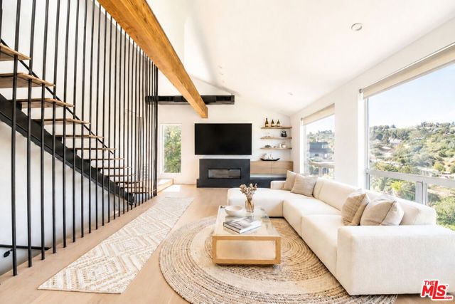 3761 Glenridge Drive, Sherman Oaks, CA 91423