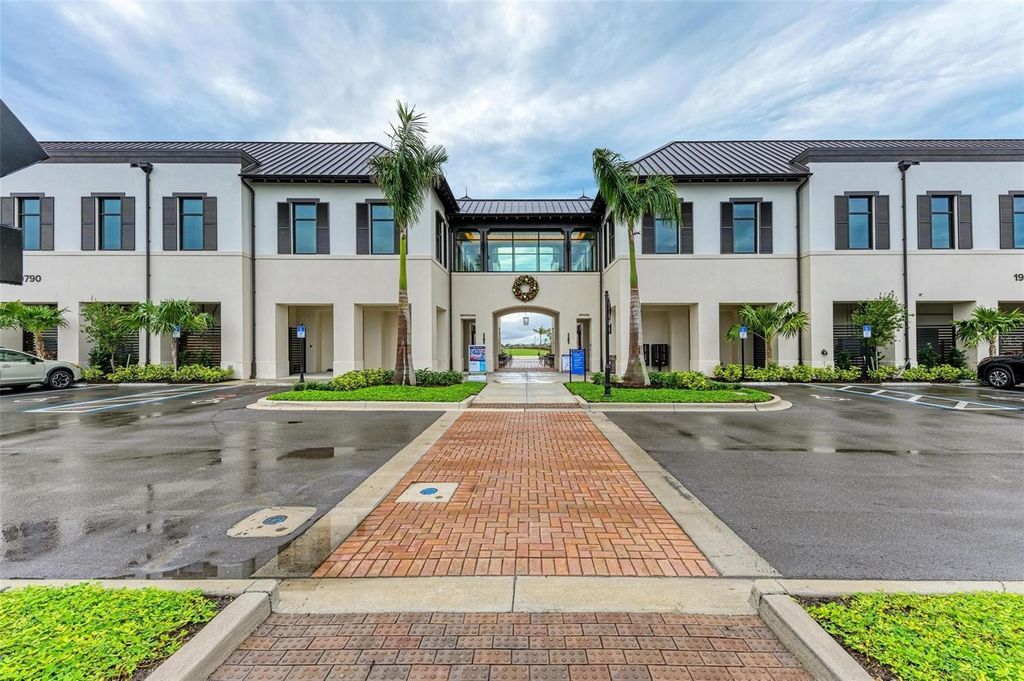 Image 81 of property listing at 756 BOWMAN TERRACE, Port Charlotte, FL 33953