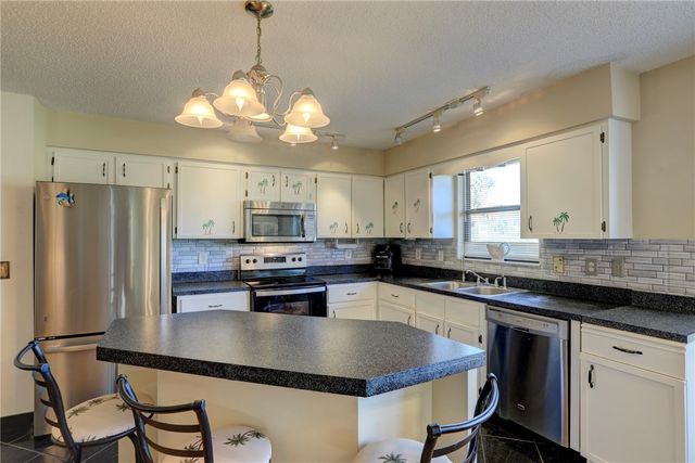 8205 Capewell Court, Sebastian, FL 32958