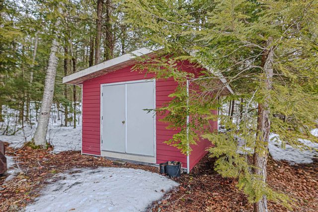 24 Cummings Drive, Newbury, NH 03255