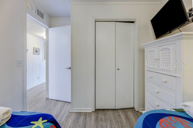 40 Folly Field Road 244, Hilton Head Island, SC 29928