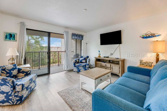 40 Folly Field Road 244, Hilton Head Island, SC 29928