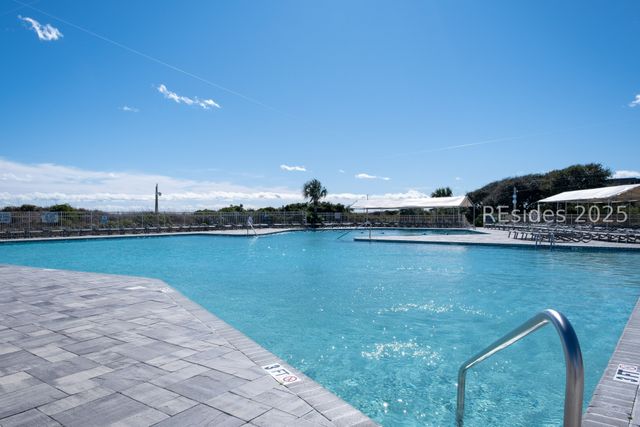 40 Folly Field Road 244, Hilton Head Island, SC 29928