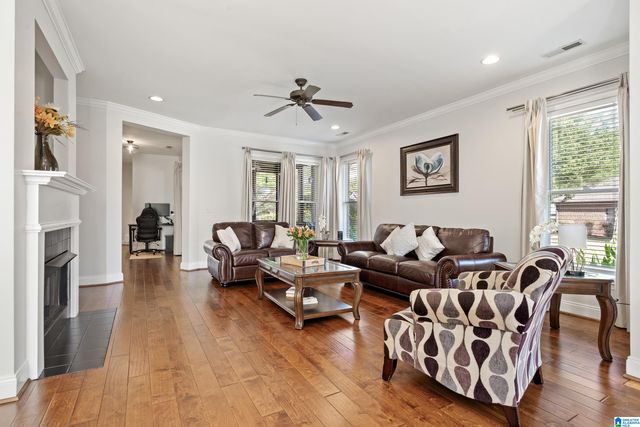5701 PARK SIDE PASS, Hoover, AL 35244