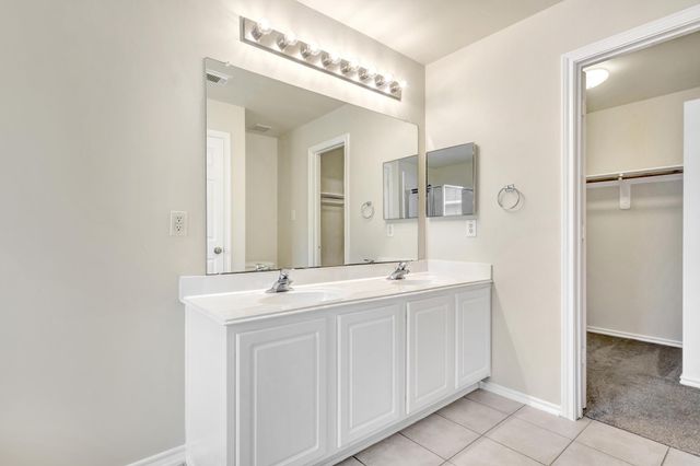 39 Camellia Grove Circle, The Woodlands, TX 77382