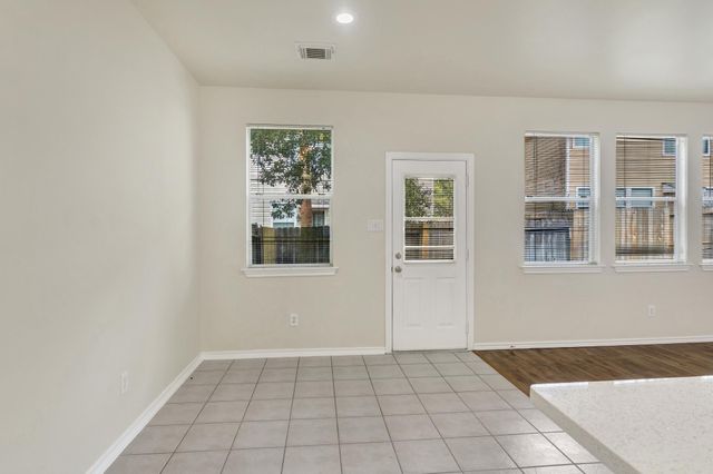 39 Camellia Grove Circle, The Woodlands, TX 77382