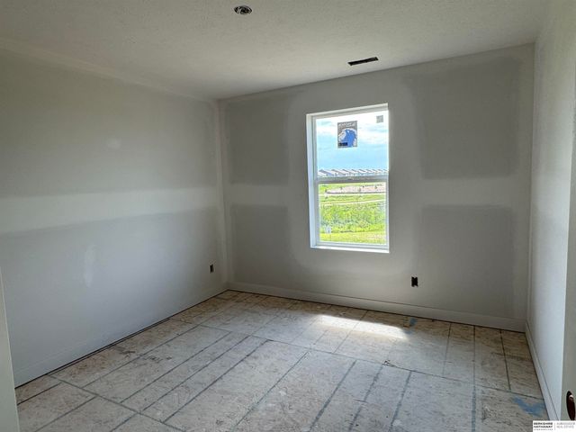21313 Y Street, Elkhorn, NE 68022
