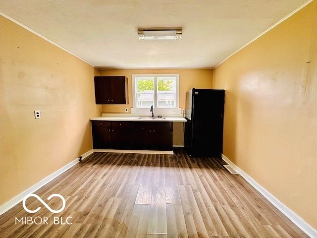 120 W Warren Street, Mitchell, IN 47446