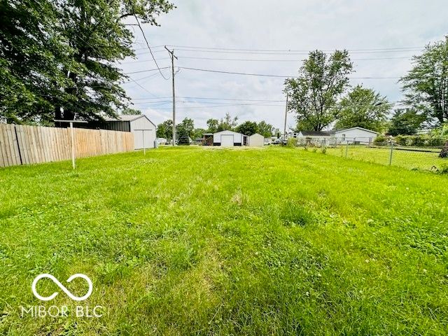 120 W Warren Street, Mitchell, IN 47446