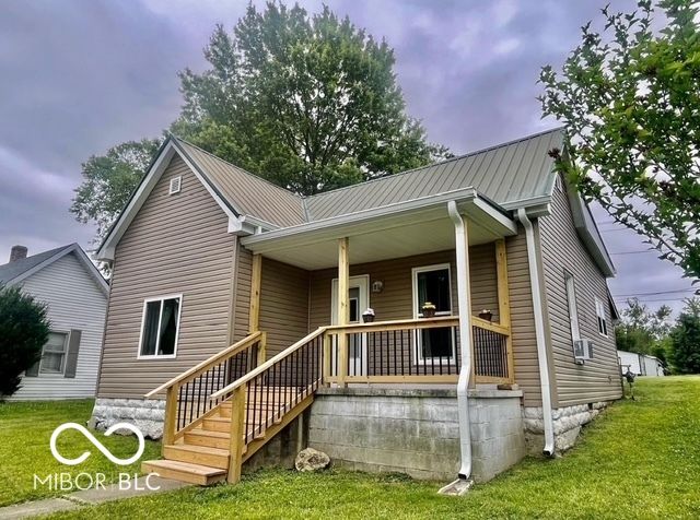 120 W Warren Street, Mitchell, IN 47446