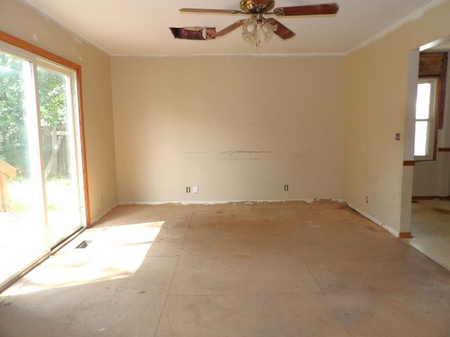 4545 S Oak St.,, Wichita, KS 67217