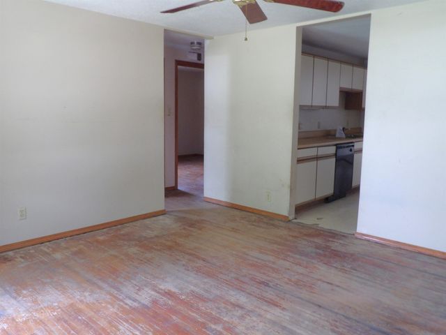 4545 S Oak St.,, Wichita, KS 67217