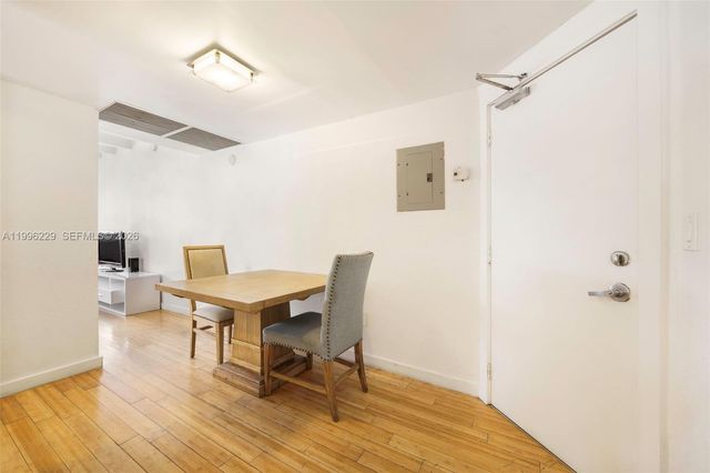 3915 N Meridian Ave 201, Miami Beach, FL 33140