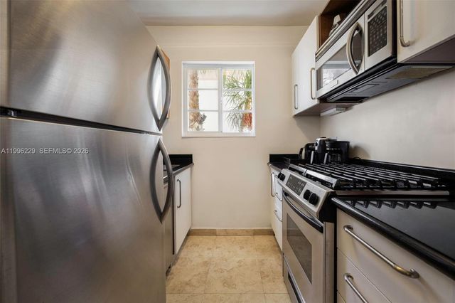 3915 N Meridian Ave 201, Miami Beach, FL 33140