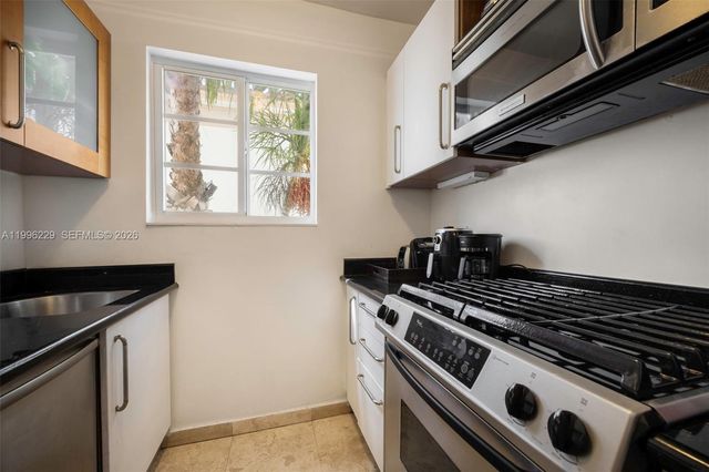 3915 N Meridian Ave 201, Miami Beach, FL 33140