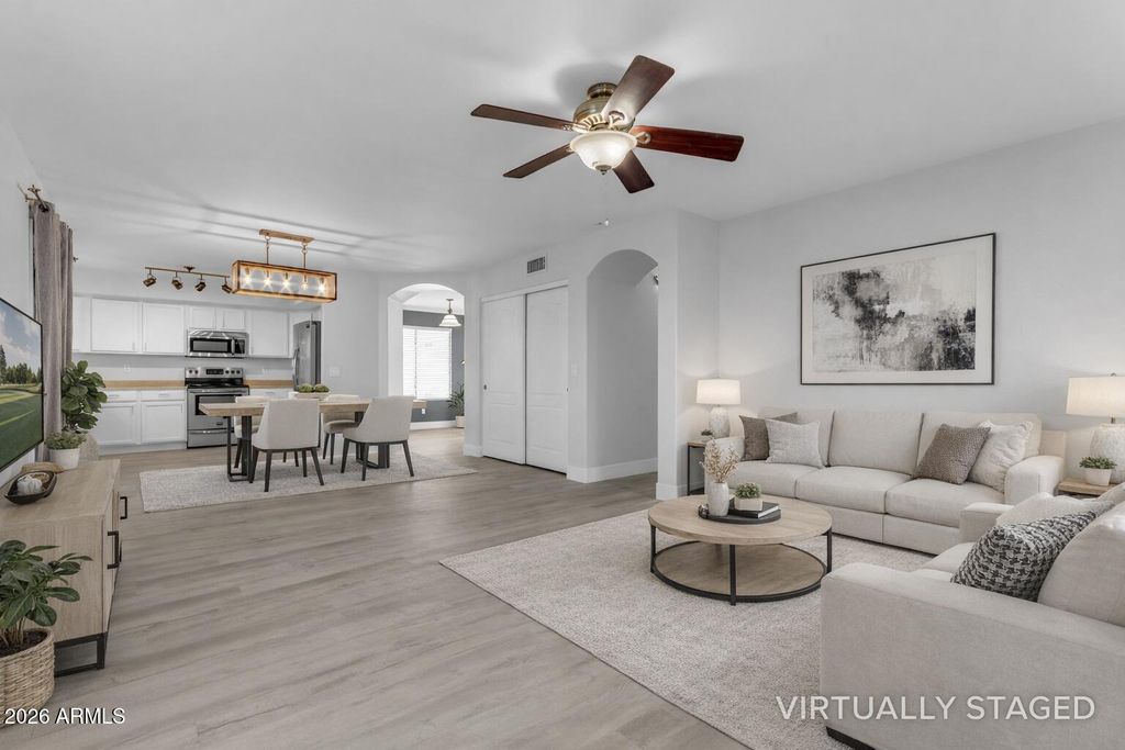 4662 E CHERRY HILLS Drive, Chandler, AZ 85249