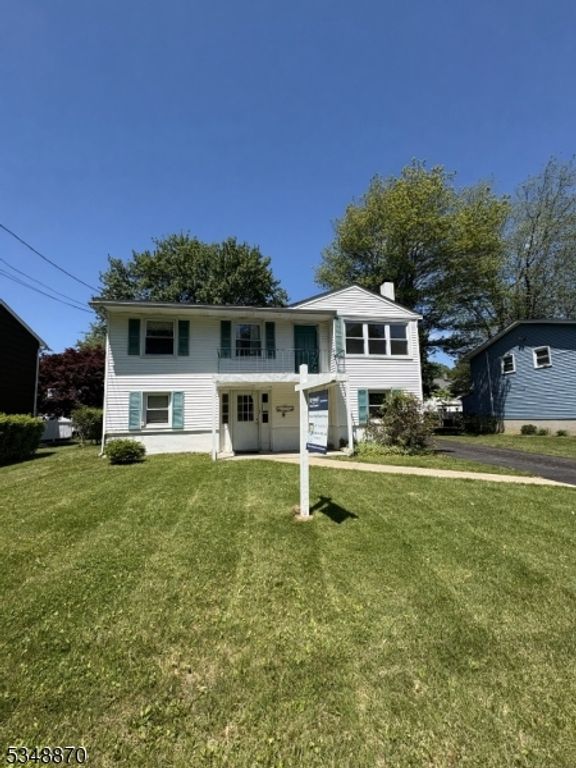 108 Santa Clara Trl, Hopatcong Boro, NJ 07843