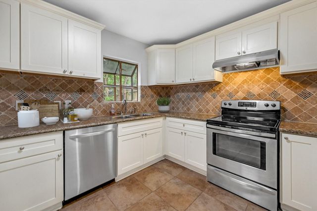 5310 Claremont Street A, Houston, TX 77023