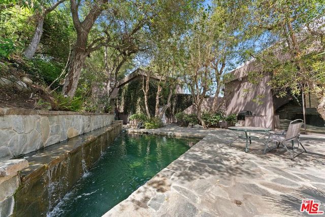 13335 Mulholland Drive, Beverly Hills, CA 90210