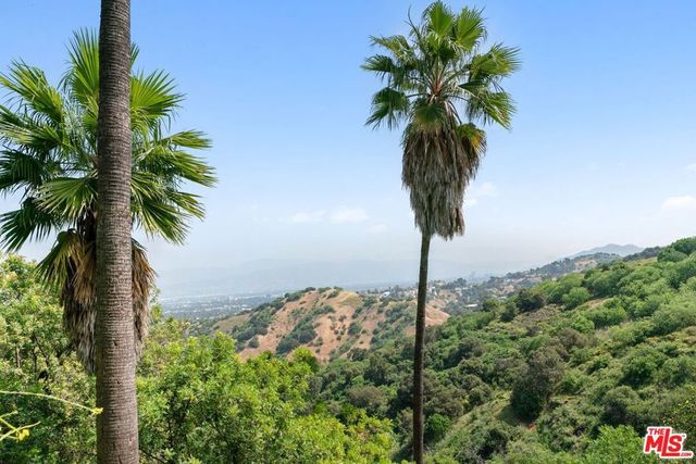 13335 Mulholland Drive, Beverly Hills, CA 90210