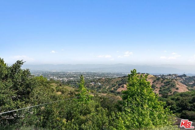 13335 Mulholland Drive, Beverly Hills, CA 90210