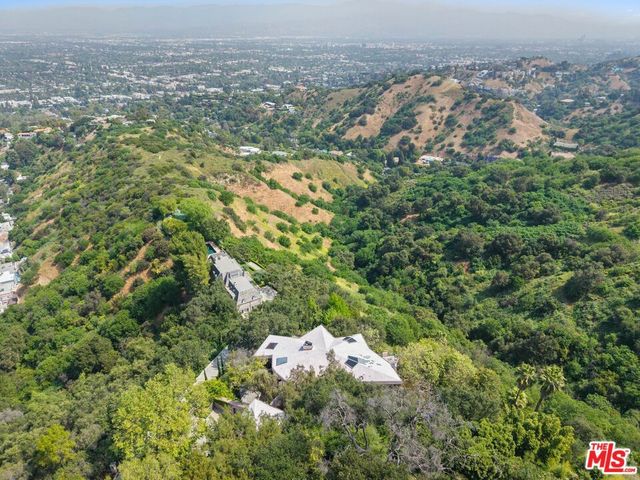 13335 Mulholland Drive, Beverly Hills, CA 90210