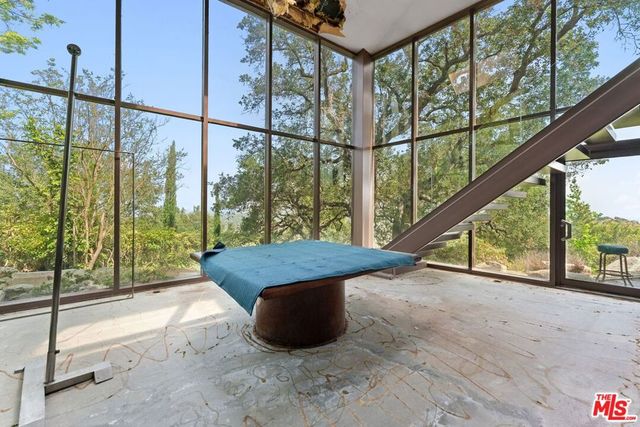 13335 Mulholland Drive, Beverly Hills, CA 90210