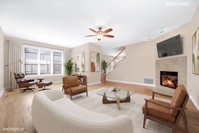 170 N Marion Street 14, Oak Park, IL 60302