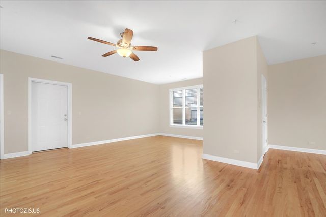 170 N Marion Street 14, Oak Park, IL 60302
