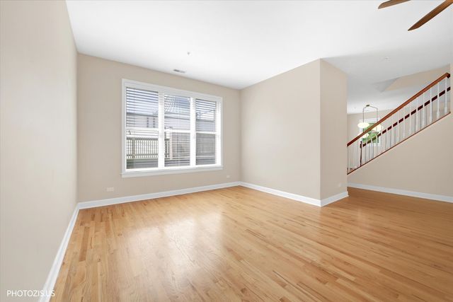 170 N Marion Street 14, Oak Park, IL 60302