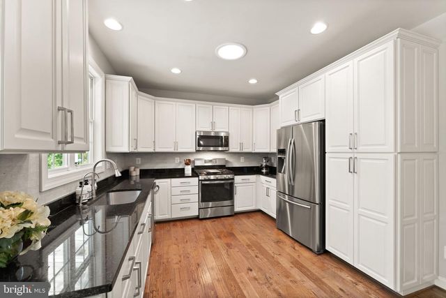 18113 LINDEN GROVE CT, Purcellville, VA 20132