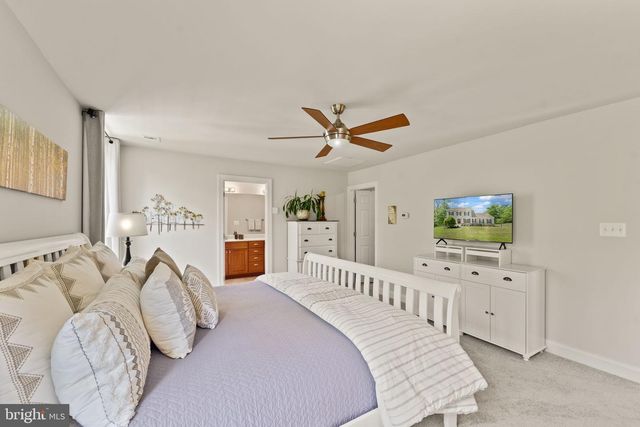 18113 LINDEN GROVE CT, Purcellville, VA 20132