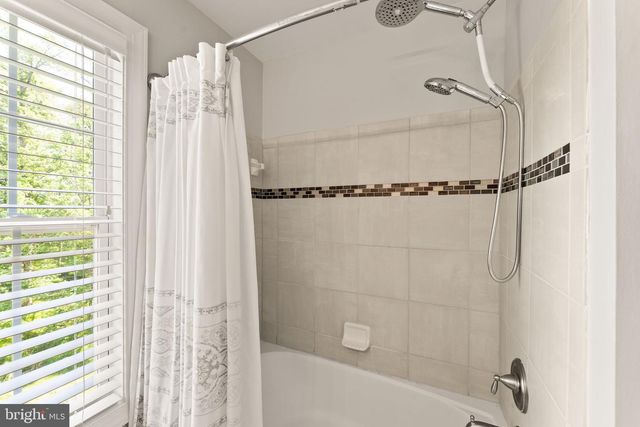 18113 LINDEN GROVE CT, Purcellville, VA 20132