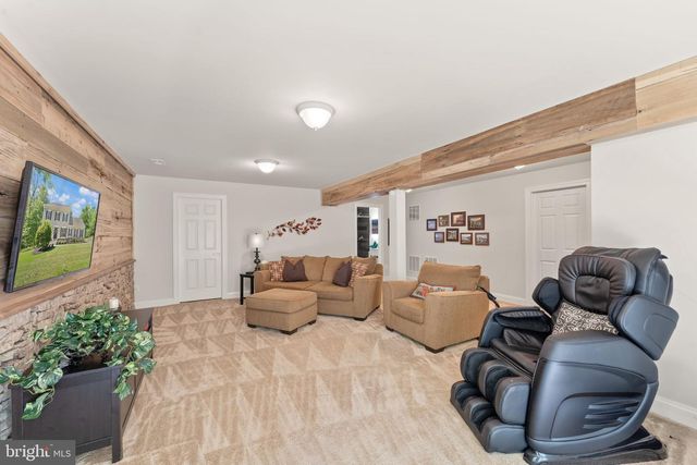 18113 LINDEN GROVE CT, Purcellville, VA 20132