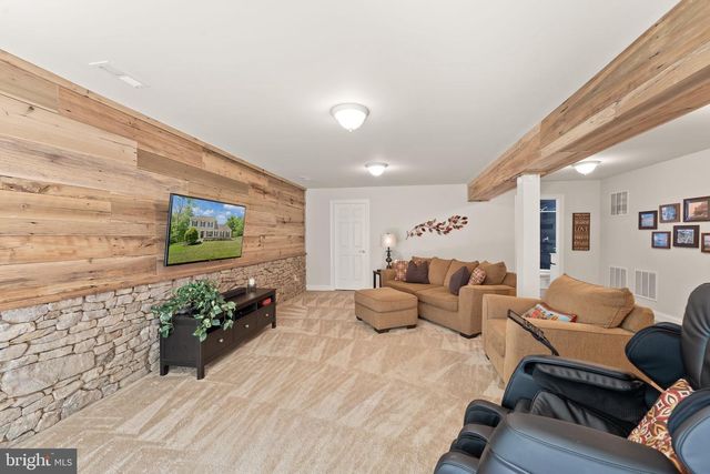 18113 LINDEN GROVE CT, Purcellville, VA 20132