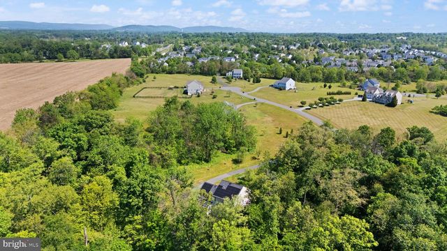 18113 LINDEN GROVE CT, Purcellville, VA 20132