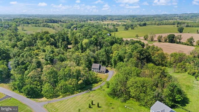 18113 LINDEN GROVE CT, Purcellville, VA 20132
