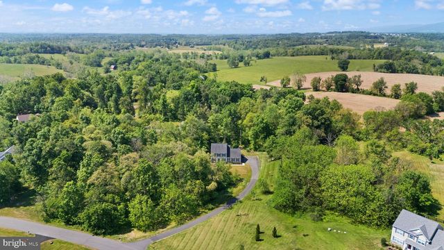18113 LINDEN GROVE CT, Purcellville, VA 20132