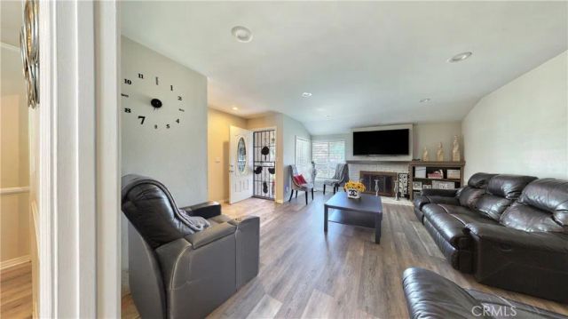 3100 W Glen Holly, Anaheim, CA 92804